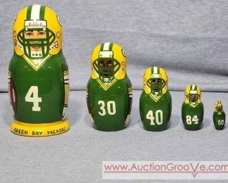 1 Green Bay Packers Nesting Dolls. Made in Russia