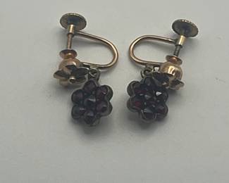 10Kt Gold and Garnet Earrings