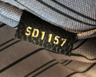 Louis Vuitton
Melie Handbag Monogram Empreinte Leather- Like NEW! Only carried once.