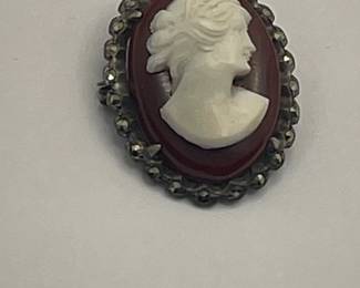 835 Silver Cameo