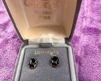 Concepts Earrings New #3 $3.00