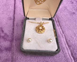 Earrings and Necklace Set $6.00