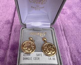 Concepts Earrings New #16 $3.00