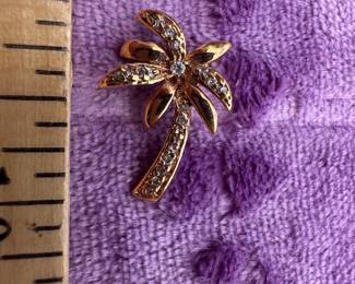 Palm Tree Pendant $4.00
