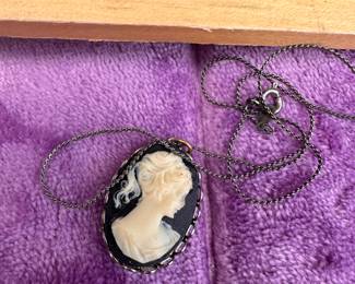 Cameo Necklace $6.00