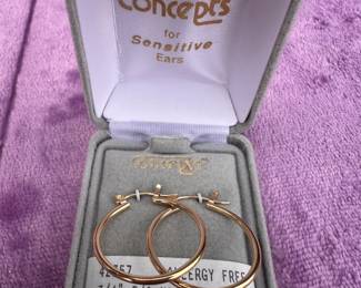 Concepts Earrings New #15 $3.00