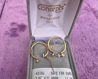 Concepts Earrings New #22 $3.00