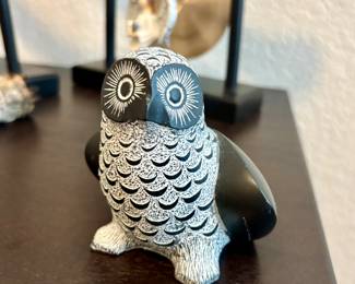 Inuit owl sculpture