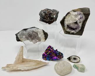 72 MineralCrystalSpecimensLikelyAmethystGeodesMoonstone