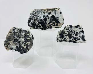76 QuartzSpecimenswBlackInclusionsLikelyTourmaline