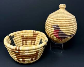 67 PairOfHandwovenNaturalFiberBasketswBirdAlpacaDesigns