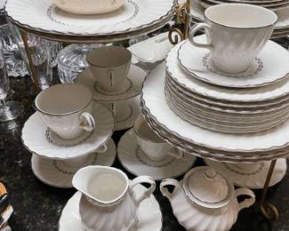 Homer Laughlin Fine China