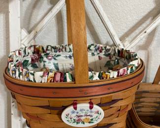 AUCTION @ hibid.com/catalog/672931/cluckin-good-finds-at-velasco