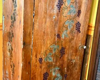 Vntg/antiq? Wood 5 shelf cupboard
24 x 16d x 71”h $79