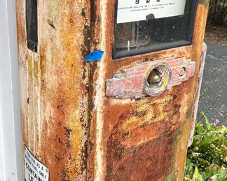 Antique gas station pump $450