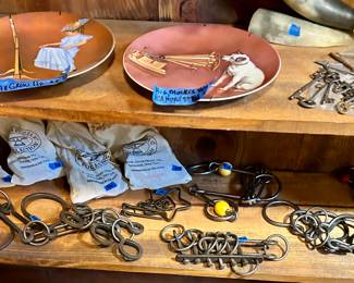 Skelton keys $1.00ea
Vntg metal bar game puzzles $10ea