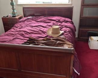 sleigh bed queen size