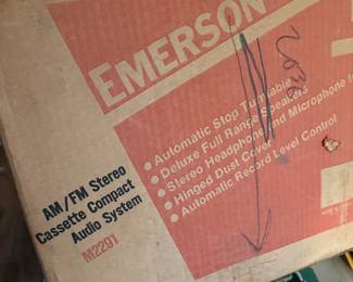 Emerson AM/FM Cassette Audio System