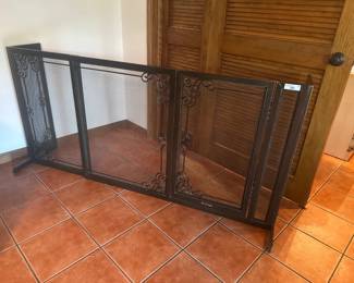 Decorative 3-Panel Wrought Iron Fireplace Screen