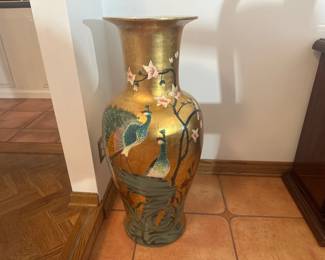 Large Decorative Asian-Style Floor Vase with Peacock Design
