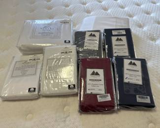 Collection of Sheet & Pillowcase Sets