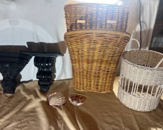 Black Corbels, Wicker Baskets