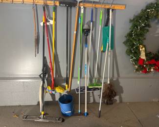 Garage Utility & Cleaning Tools