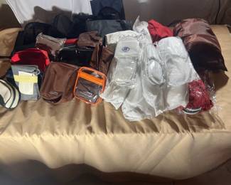 Amenity Kits & Travel Accessories
