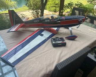 RC Aerobatic Extra 300XL Model Airplane w/ Airtronics Radio