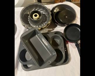 Bakeware & Pans Collection
