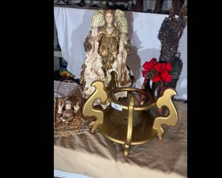 Christmas Décor Lot: Angel, Nativity & Reindeer