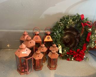 9 Decorative Lanterns & Holiday Wreath