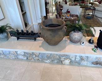 Planters and accessories 