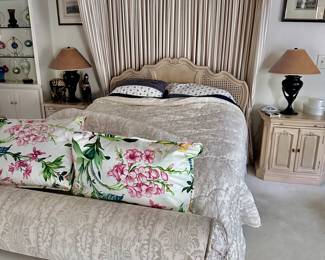 Thomasville Full size headboard and rails
Thomasville Nightstands
Full size mattress 