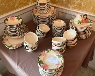 Franciscan collection from the 1950s...beautiful set