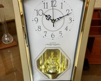 Pretty battery operated Anniversary clock!