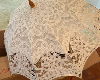Vintage lace parasol...SO pretty, so perfect and delicate!