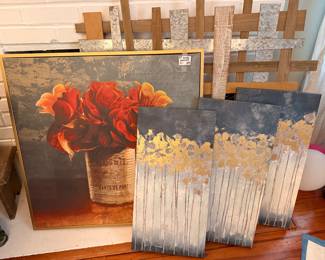 Canvases and wall hanging 