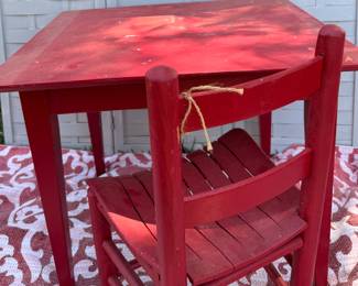 Red Children's table and chair 