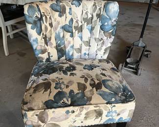 Side chair