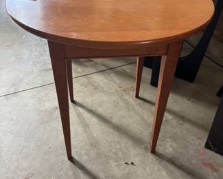 Cute round side table
