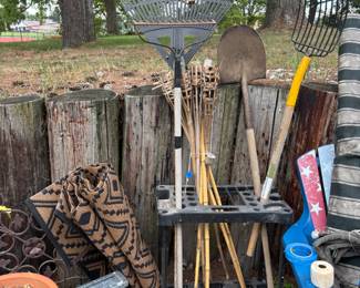 Outdoor tools & outdoor rug