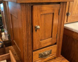 Dresser with mirror late 1800s - early 1900s $400 + tax