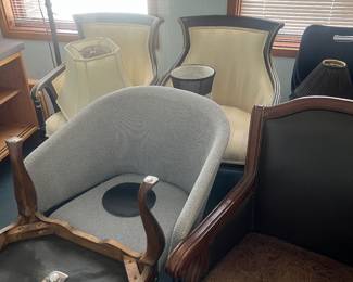 Chairs ottomans