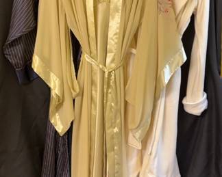 08 UGG, Victorias Secret And Valerie Stevens Robes Size L And XL