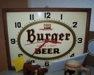 BURGER BEER CLOCK