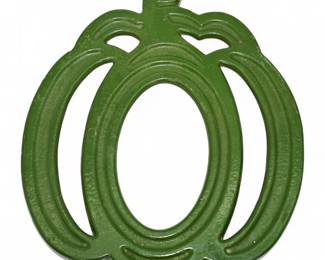 Technique Vintage Cast Iron Green Bell Pepper Trivet
