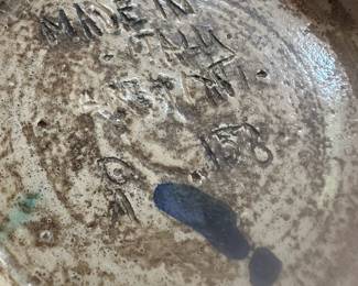 Pair of Circa 1900s Aretini Italian Majolica Sgraffito Pottery Vases