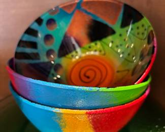 Set of 3 Nancy Fiala (2009) Hand Painted Art Glass Bowls