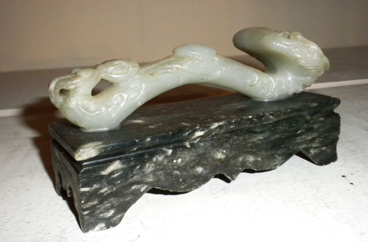 Noted as a Pale Celadon Jade Ruyi Scepter, Qing Dynasty
